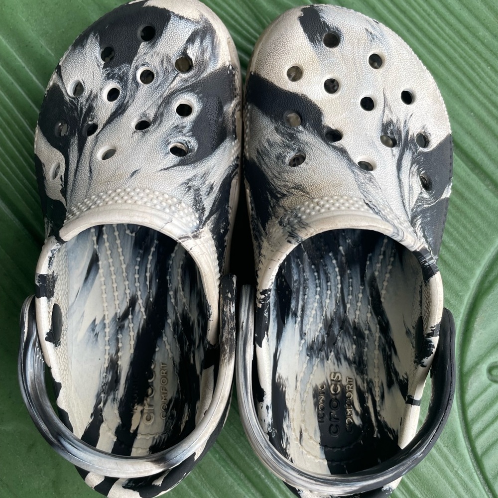 CROCS Kids' Marble Black and White Clogs
